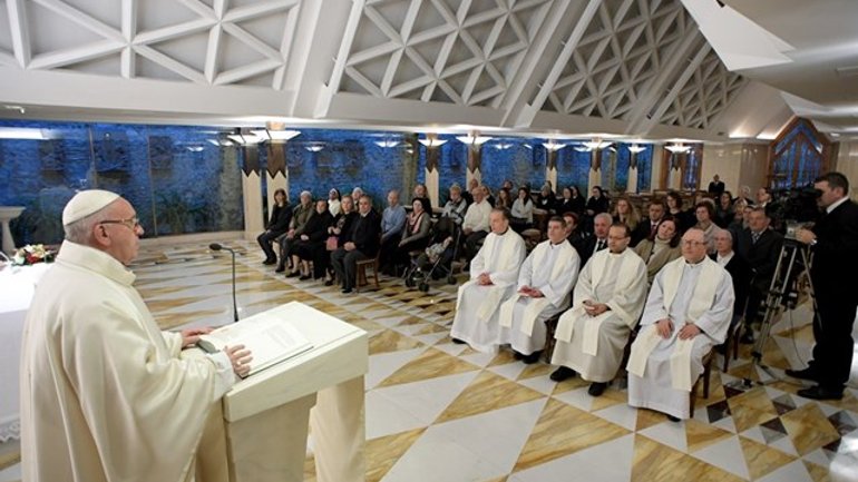 Папа розповів, як не потрапити в тенета корупції - фото 1