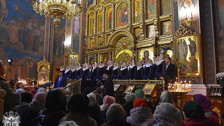 У Вінниці встановлено рекорд України з виконання понад 100 творів автора «Щедрика» - фото 1