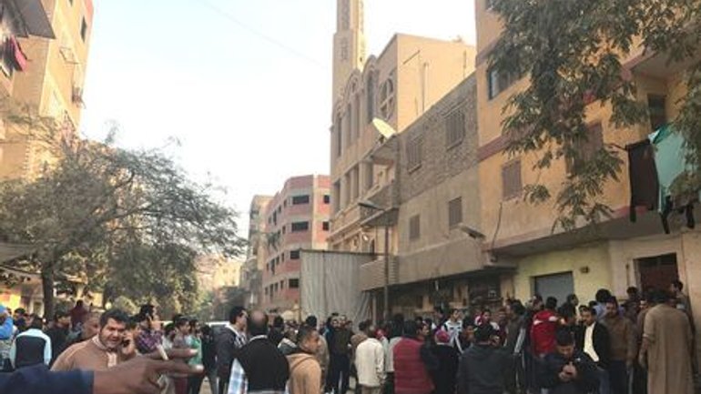 В Египте неизвестные обстреляли христианскую церковь: минимум 10 погибших - фото 1