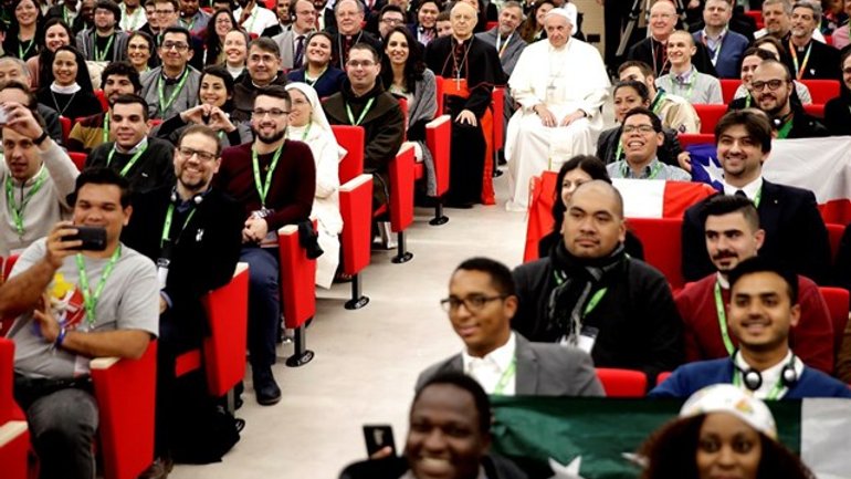 Папа Франциск вибачився за всіх католиків, причетних до сексуальних домагань - фото 1