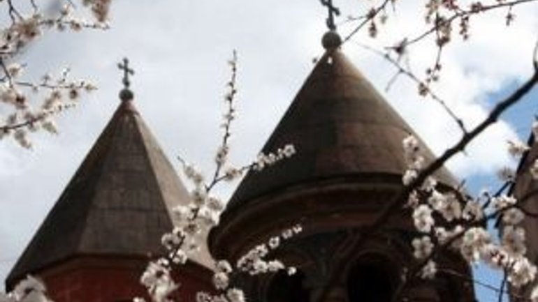 Вірменська Церква відзначає Вербну Неділю – Цахказард - фото 1