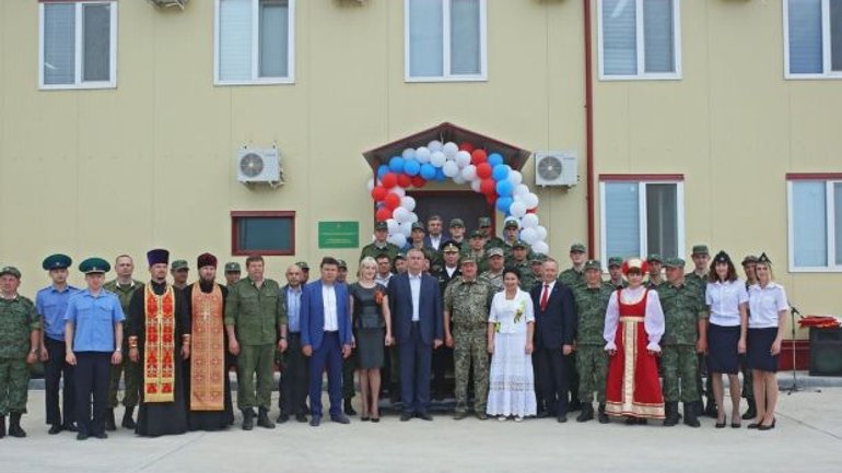 Протоиереи УПЦ (МП) в Крыму освятили «пограничную заставу» - фото 1