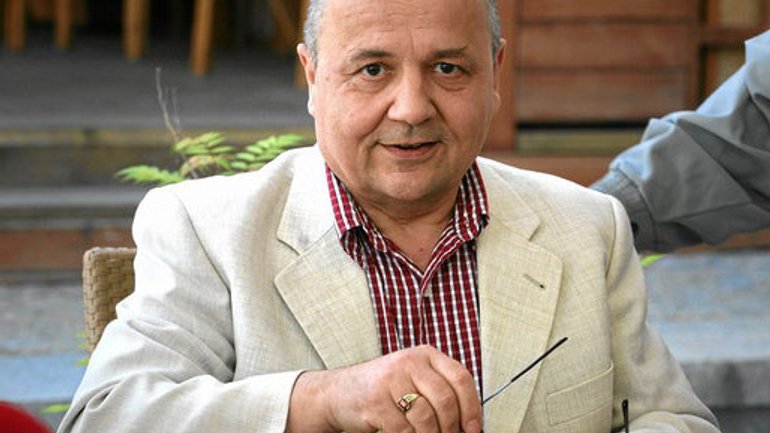 «От Моспатриархии надо грести, как от чумного дома», – экс-разведчик Виктор Суворов - фото 1