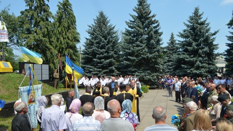 На Волині вшановують пам’ять загиблих під час українсько-польського конфлікту 1943 року, прибудуть Порошенко і Дуда - фото 1