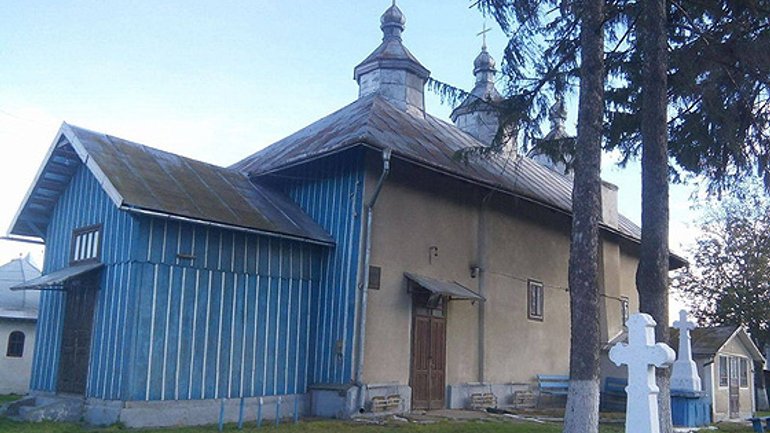 Подорожуємо Україною: Лужани - найдревніший храм Буковини - фото 1
