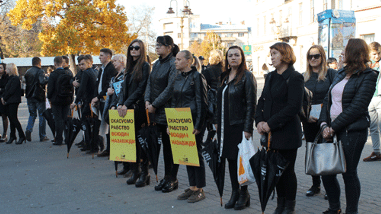 «Ні торгівлі людьми!» - виголосили в Україні та світі 18 жовтня - фото 1