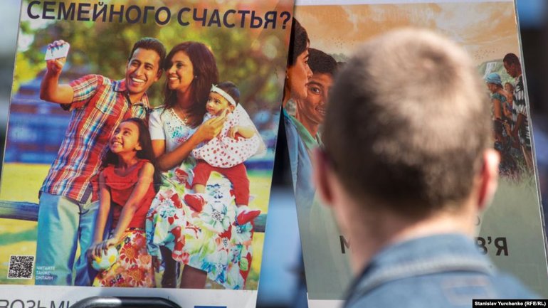 У Криму відбуваються обшуки у «Свідків Єгови». Є затримані - фото 1