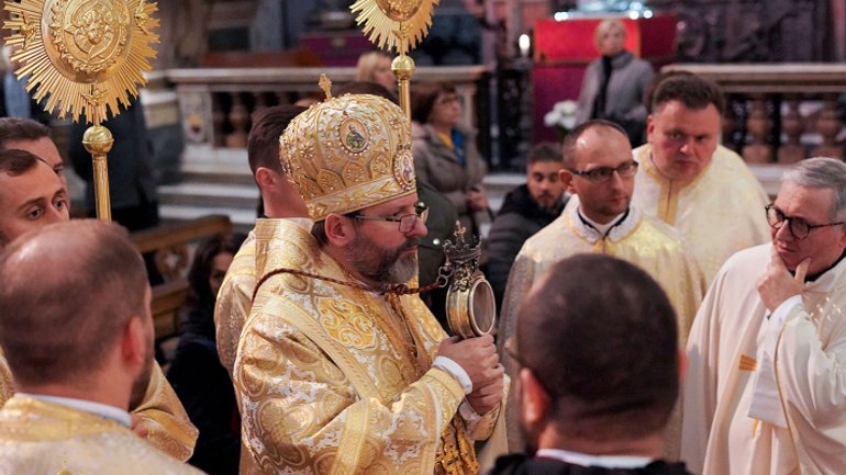 Naples miracle: St Januarius' blood melts in Patriarch Sviatoslav’s hands - фото 1