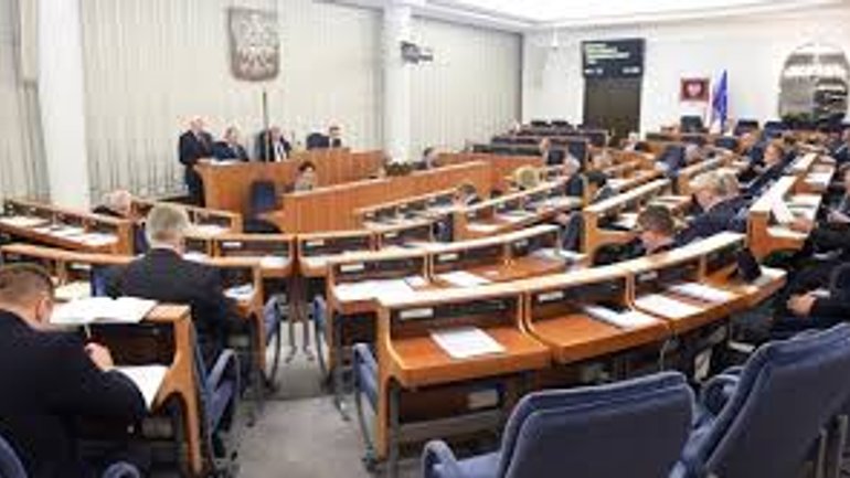 Сенат Польши единогласно принял постановление к годовщине Голодомора - фото 1