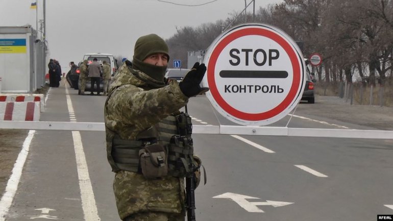 Митрополиту УПЦ (МП) не разрешили выехать из оккупированного Донбасса - фото 1