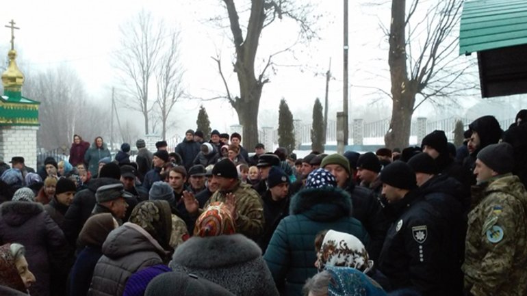 У поліції кажуть, що не застосовували силу щодо священика УПЦ МП на Тернопільщині - фото 1
