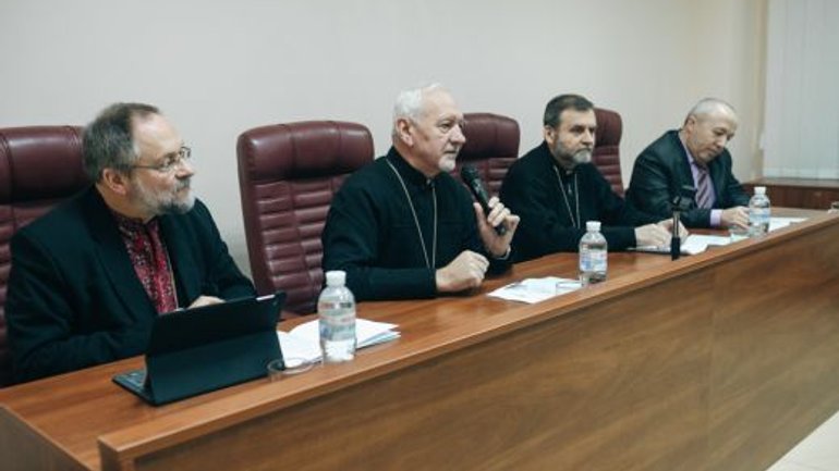 Проблеми християнської педагогіки від минулого до сьогодення обговорили на всеукраїнській конференції в Івано-Франківську - фото 1