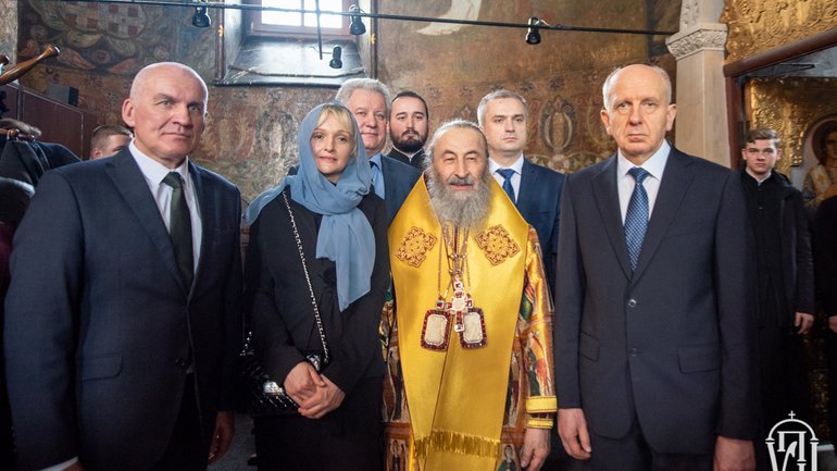 Посли православних країн відвідали Службу у Києво-Печерській лаврі - фото 1