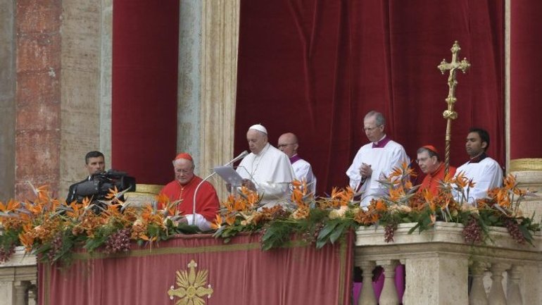 В Urbi et Orbi Папа Франциск побажав українцям миру - фото 1