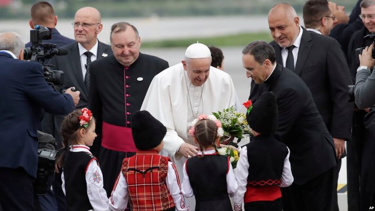Папа закликав Європу покращити життя людей на сході, щоб зупинити міграцію - фото 1