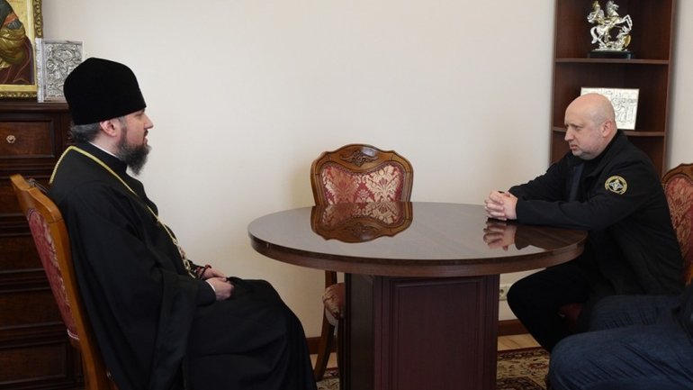 Тurchynov, Еpiphanius discuss importance of chaplains in Ukrainian Army - фото 1