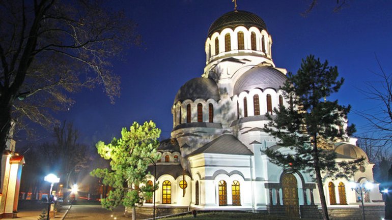 В Україні і греко-католики, і православні з завзяттям будують церкви в російському архітектурному стилі - фото 1