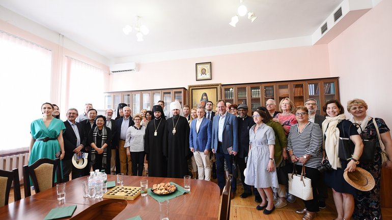 Metropolitan Epifaniy met with foreign ambassadors - фото 1
