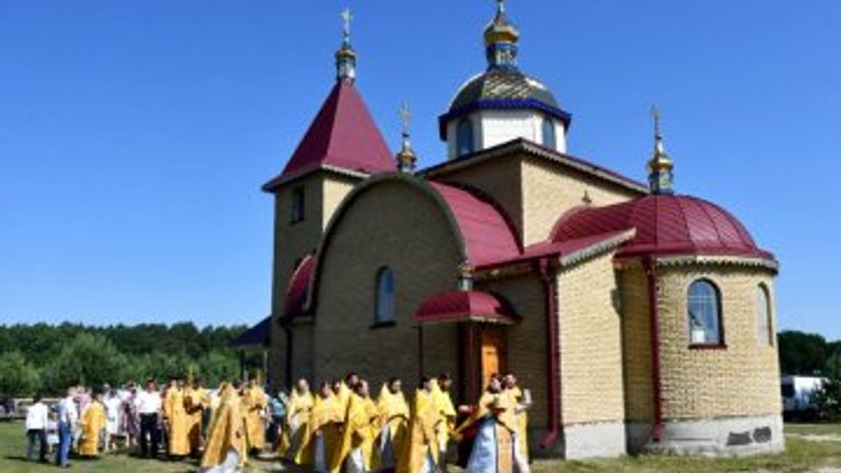 «Гонима» Церква: УПЦ МП на Волині освятила новий храм - фото 1