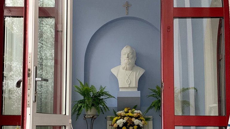 На Київщині відкрили перший пам'ятник Блаженнішому Любомирові Гузару - фото 1