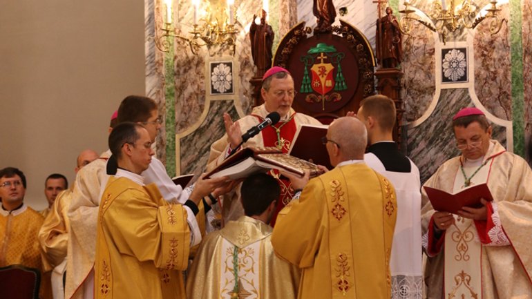 В Киеве рукоположили епископа РКЦ в Украине - фото 1