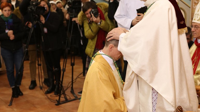 На Закарпатье состоялась хиротония нового епископа РКЦ в Украине - фото 1
