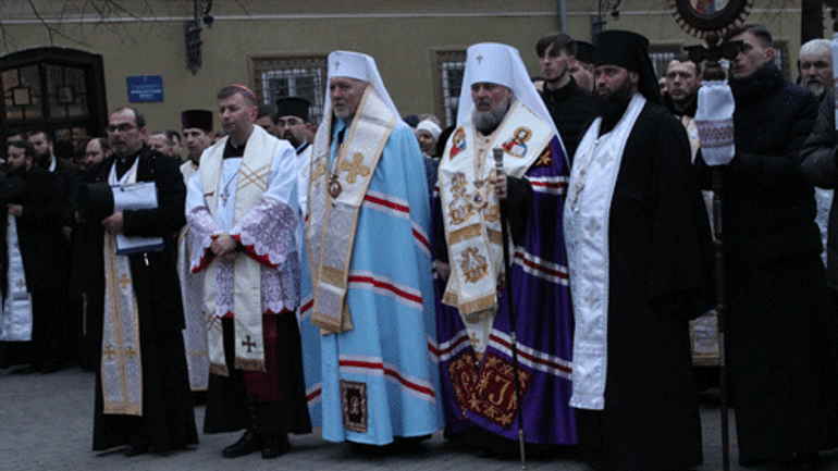 В Івано-Франківську відбувся екуменічний молебень за мир в Україні - фото 1