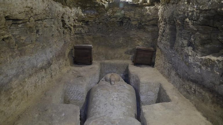 У Єгипті археологи знайшли 16 гробниць священників - фото 1