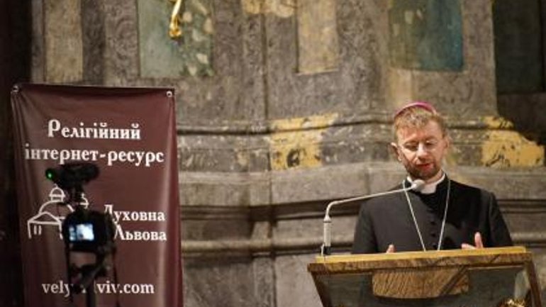 Архиєпископ Львівський РКЦ дав поради, як протидіяти коронавірусному страху і паніці - фото 1