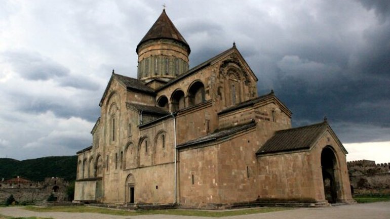 Монастырь святого креста грузия