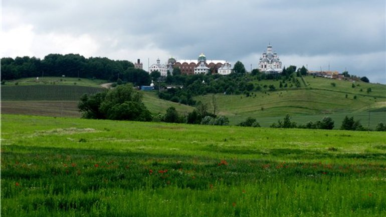 Монастир на Анниній горі у Вашківцях - фото 1