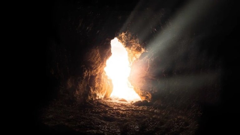Пасха Христова як заклик стати світлом - фото 1