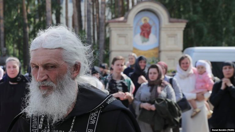 Бунтівний схиєгумен хоче вигнатиз Церкви Патріарха РПЦ - фото 1