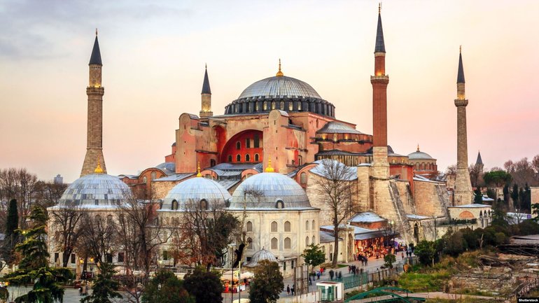 Что ждет Святую Софию в Стамбуле. Рассказываем на примерах памятников истории, уже ставших мечетями в Турции - фото 1