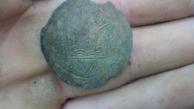 На Житомирщині продовжують знаходити монети часів Руси: вже  38 - фото 1