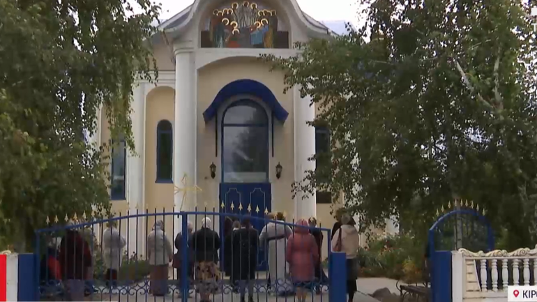 У Кіровоградській області віряни УПЦ МП та ПЦУ не можуть поділити церкву - фото 1