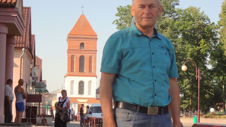 Задержан переводчик богослужебных книг на белорусский язык латинист Алесь Жлутка - фото 1