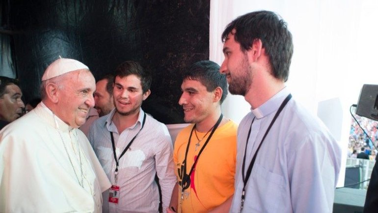 Папа Франциск згуртовує молодь, щоб запропонувати економіку майбутнього - фото 1