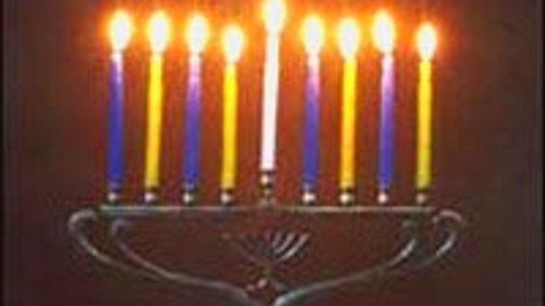 Першу ханукальну свічку запалюють сьогодні ввечері юдеї - фото 1