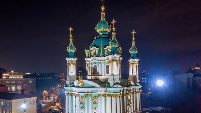 Представители Вселенского Патриарха совершат Богослужение в отреставрированной Андреевской церкви Киева - фото 1