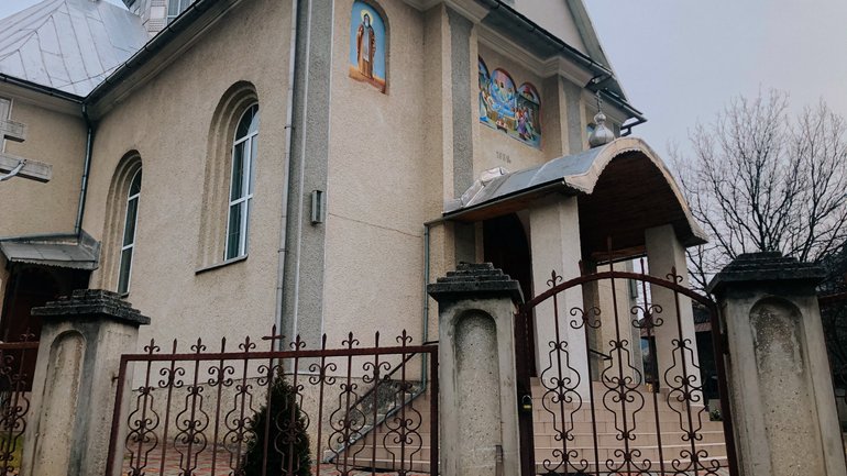 Громада ПЦУ у конфліктному селі Ділове вже молиться у своєму храмі - фото 1