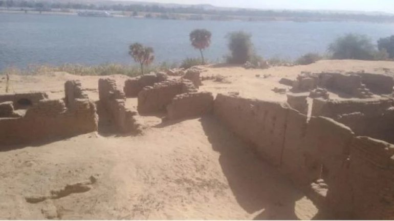 Археологи знайшли залишки стародавнього храму періоду династії Птолемеїв - фото 1