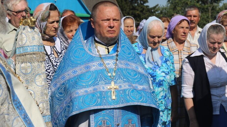 Священика Білоруської Православної Церкви з сім'єю оголосили терористами - фото 1