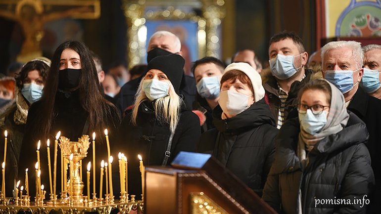 В Україні знов адаптивний карантин: нові вимоги до релігійних заходів - фото 1