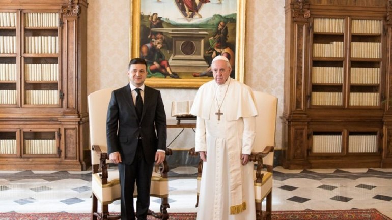 Восемь лет понтификата: Зеленский поздравил Папу Римского - фото 1