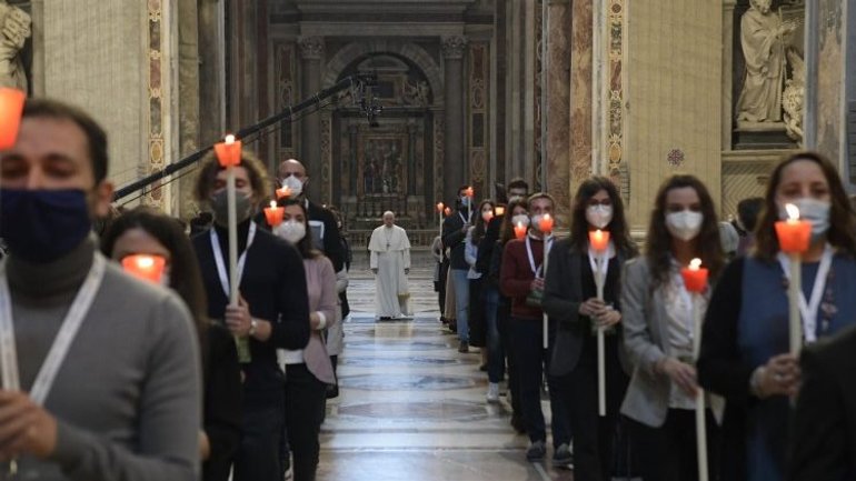 Папа розпочав «молитовний марафон» за подолання пандемії та її наслідків - фото 1