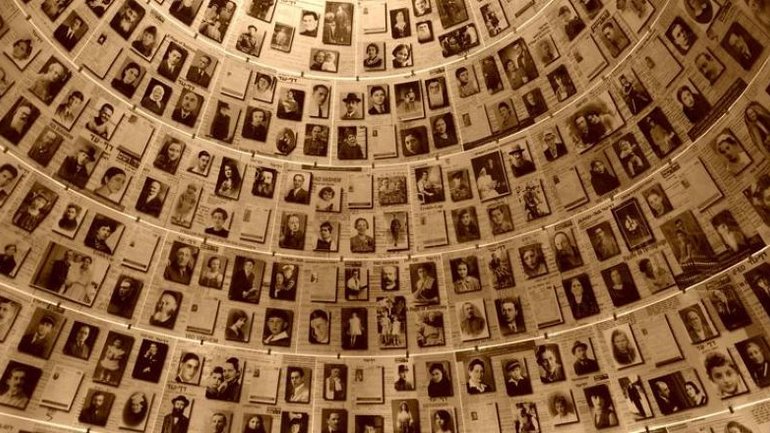Зеленский учредил стипендии для украинцев, спасавших евреев от Холокоста - фото 1