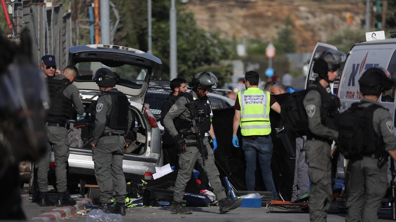 Теракт у Єрусалимі на свято Шавуот: автомобіль в'їхав у натовп, є постраждалі - фото 1