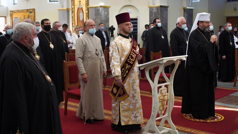 Глава та єпископи УГКЦ помолилися у Зарваниці за тих, кого пандемія залишила без роботи - фото 1