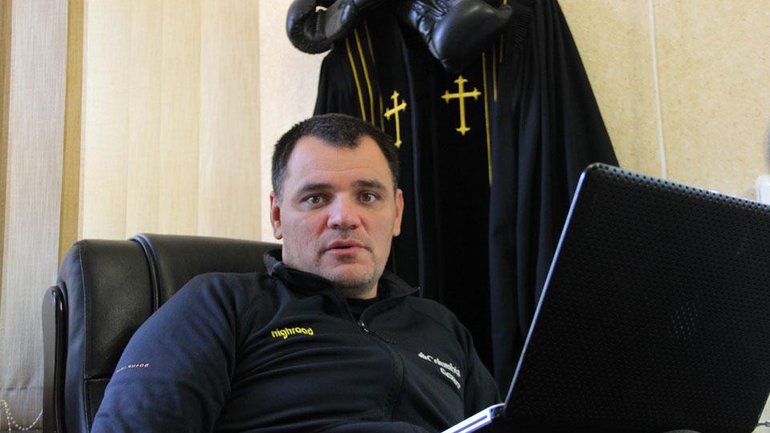 Українці, якими варто пишатися: Геннадій Мохненко – пастор протестантської церкви, військовий капелан і батько 38 дітей - фото 1